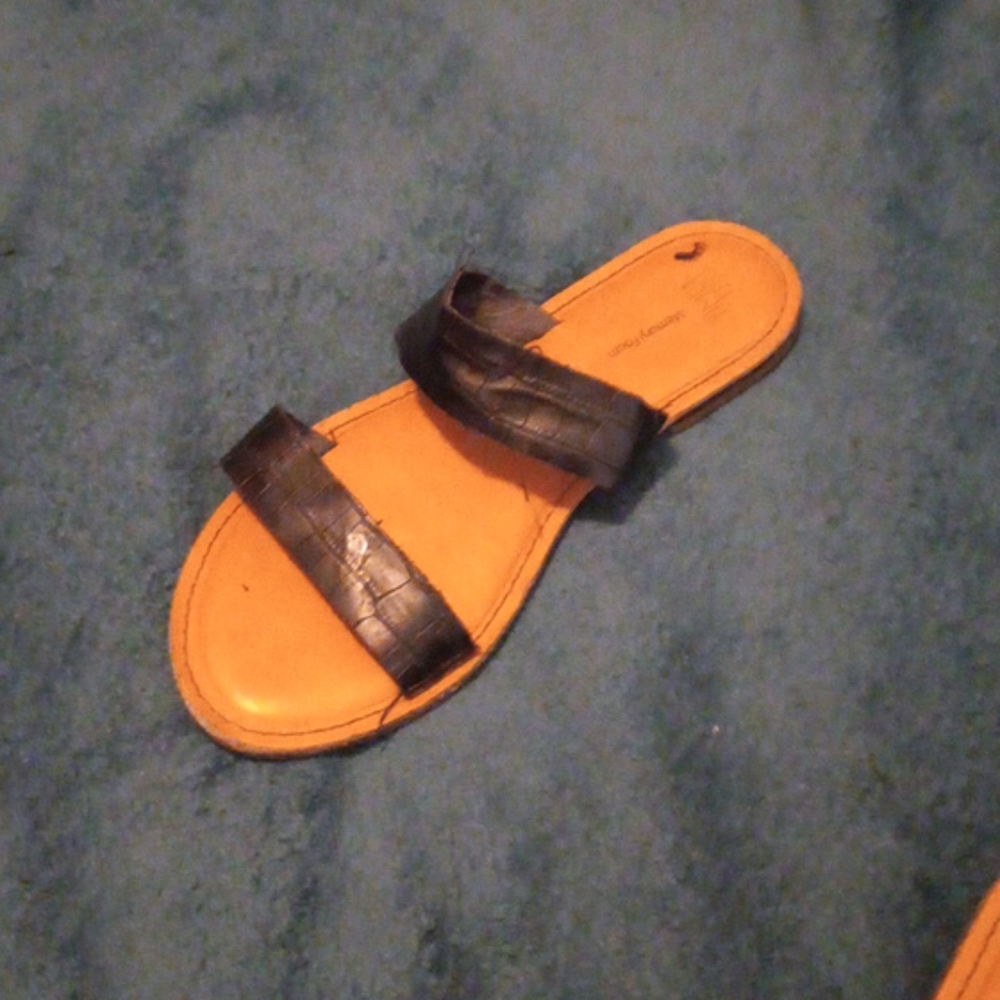 black strap sandals